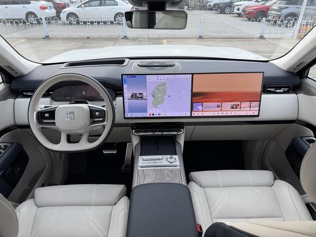 ZEEKR 9X interior