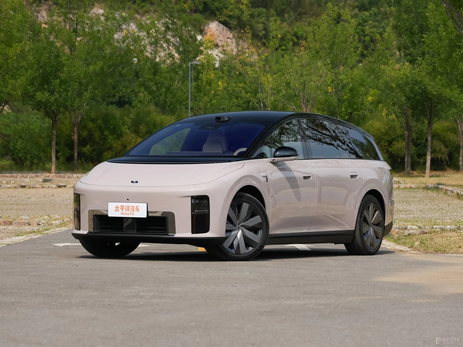 Li Auto i9 Home exterior